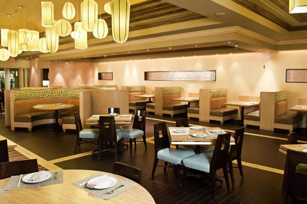 mandalay-bay-restaurant-the-noodle-shop-inside-seating